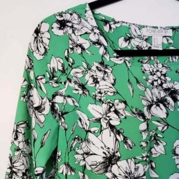 Floral Long Sleeved Belted Blouse - Picture 2 of 10